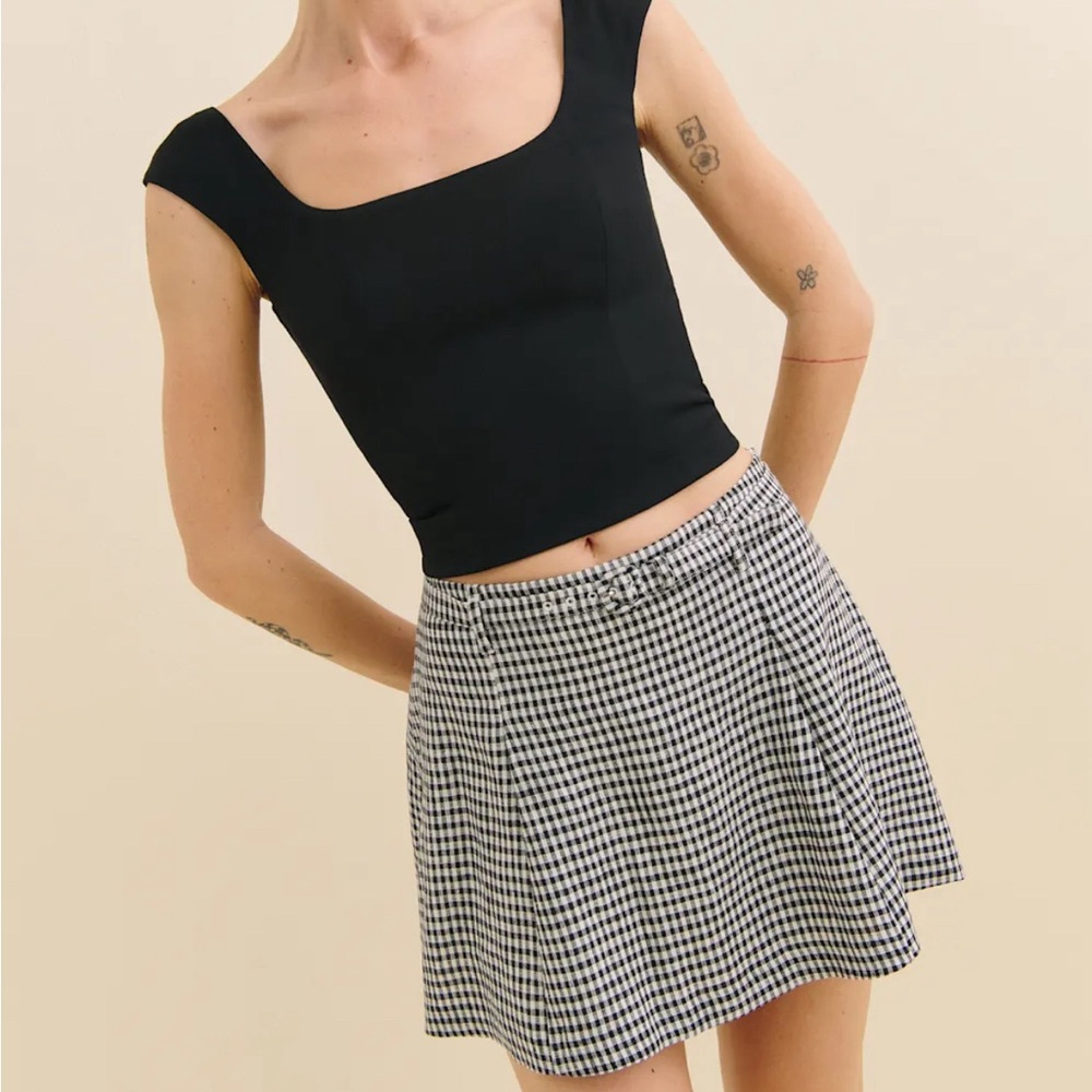 NWOT Reformation Black and White Linen Mini Skirt